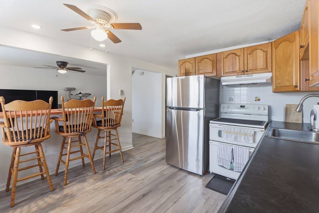 269 Chicopee St, #16, Chicopee, MA 01013