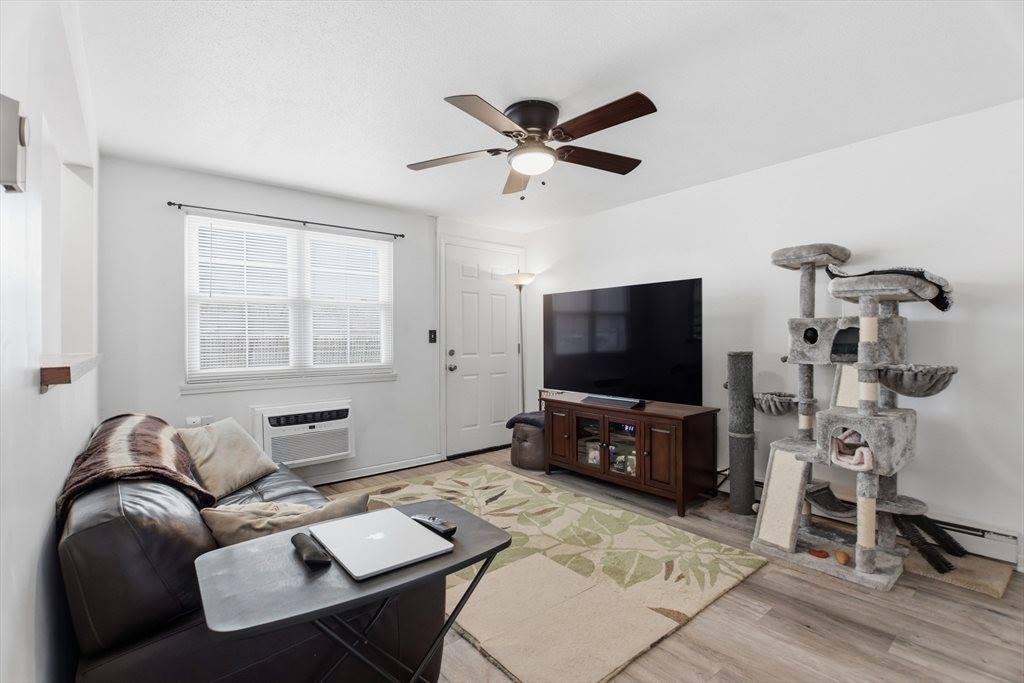 269 Chicopee St, #16, Chicopee, MA 01013