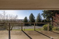 17290 Soundview Road, Mount Vernon, WA 98274