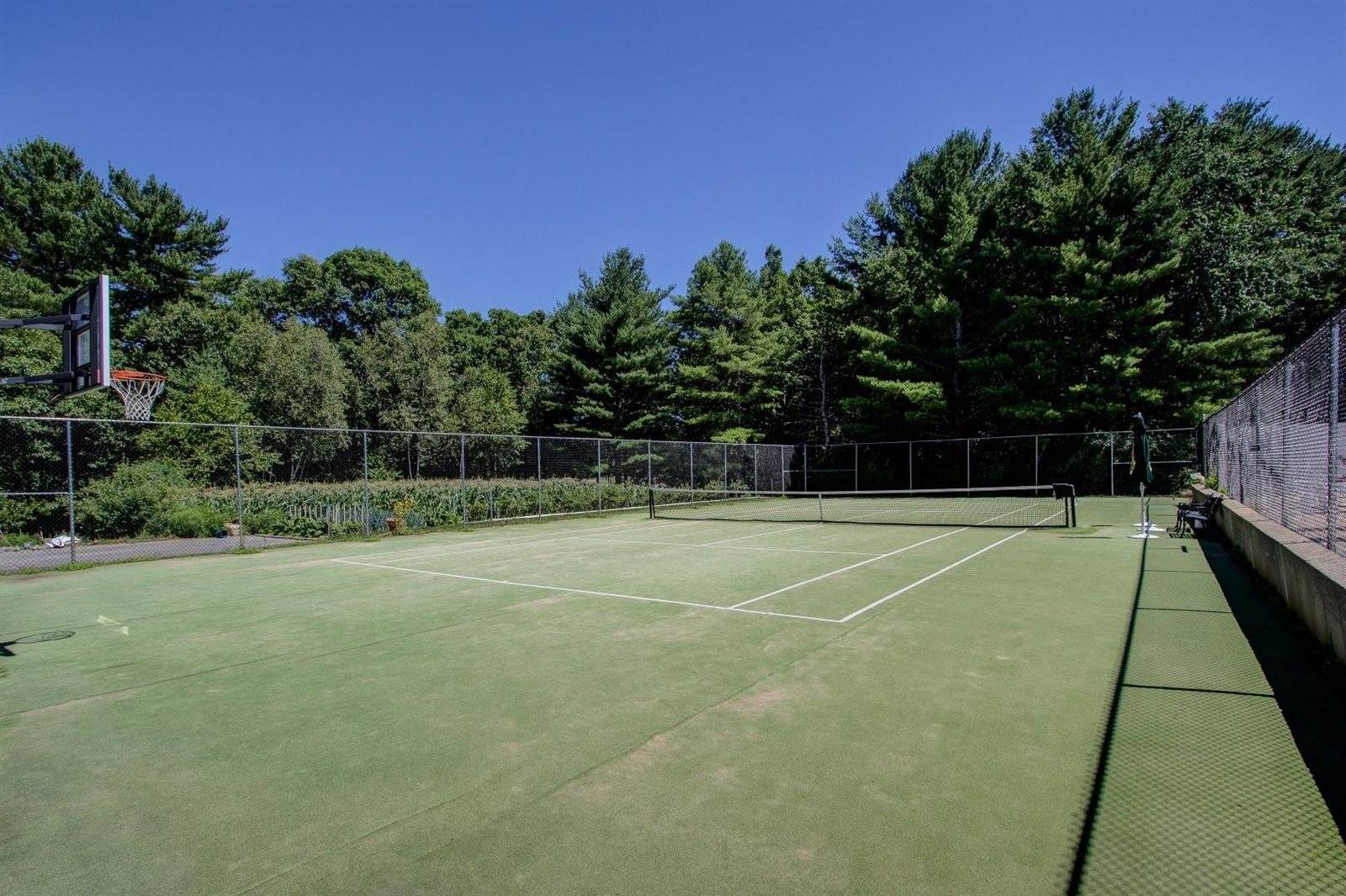 33 Hampton Meadows, Hampton, NH 03842