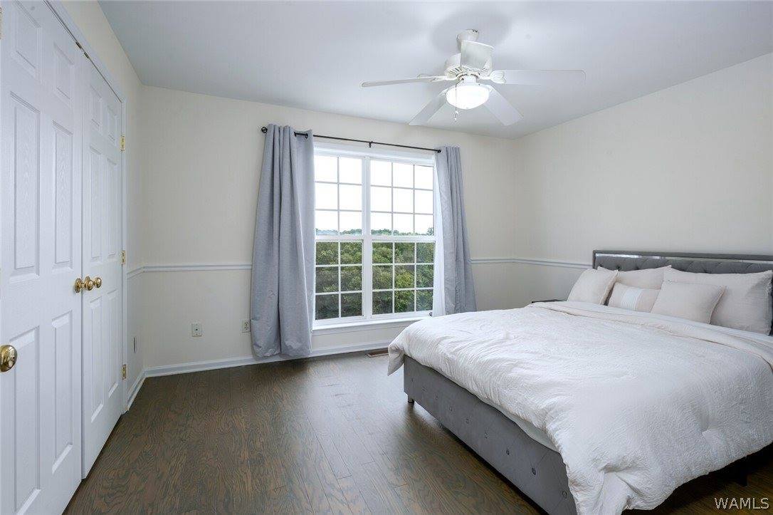 17020 Stonecliff Drive, Northport, AL 35475