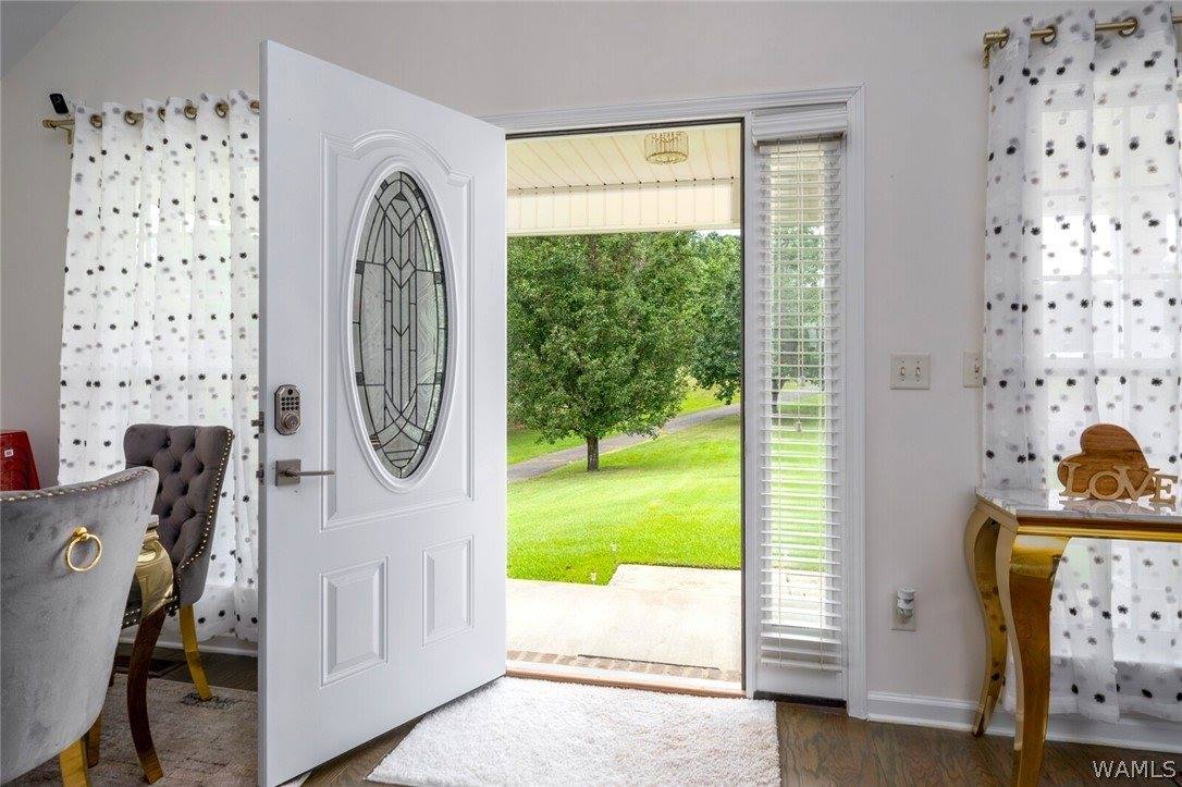 17020 Stonecliff Drive, Northport, AL 35475