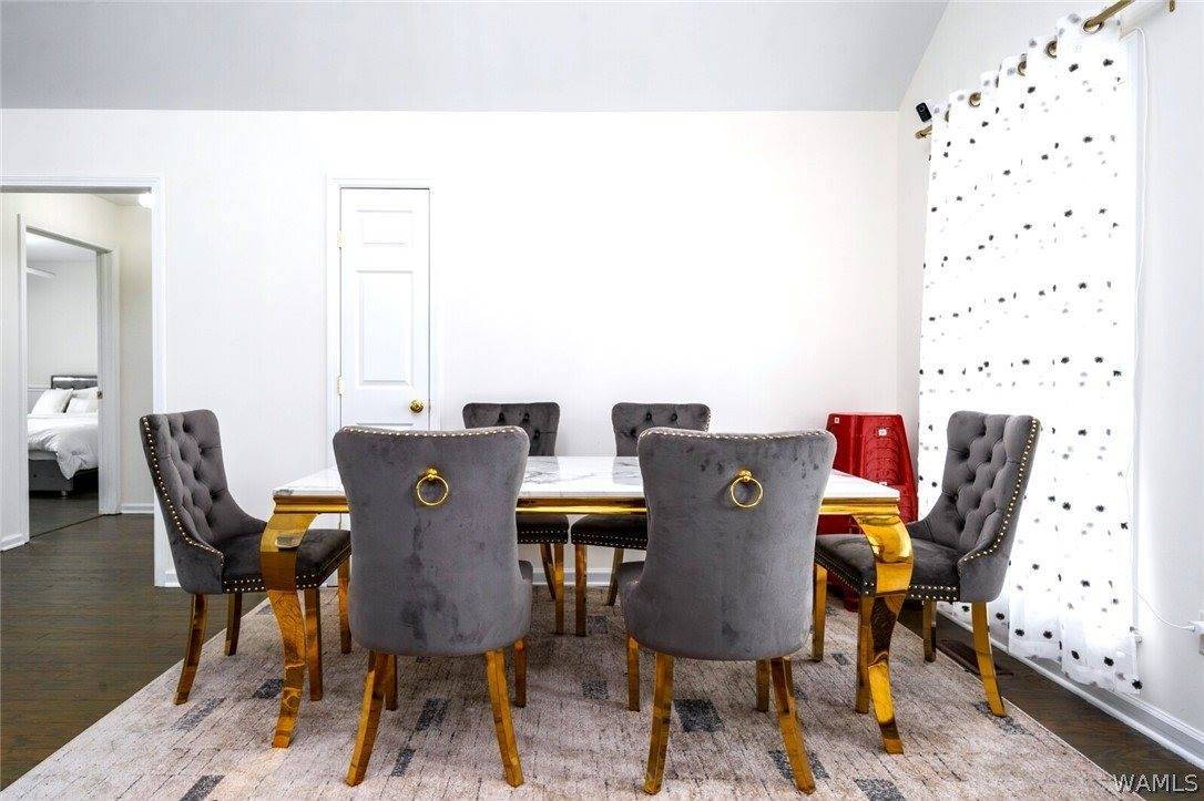 17020 Stonecliff Drive, Northport, AL 35475