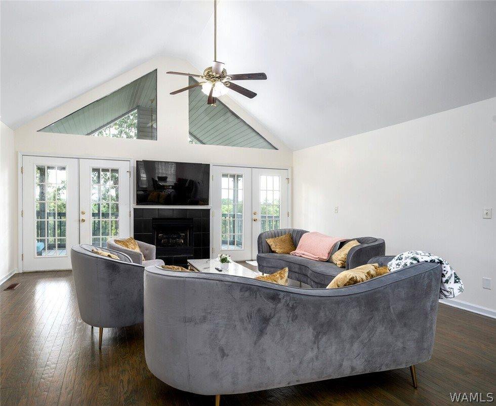 17020 Stonecliff Drive, Northport, AL 35475