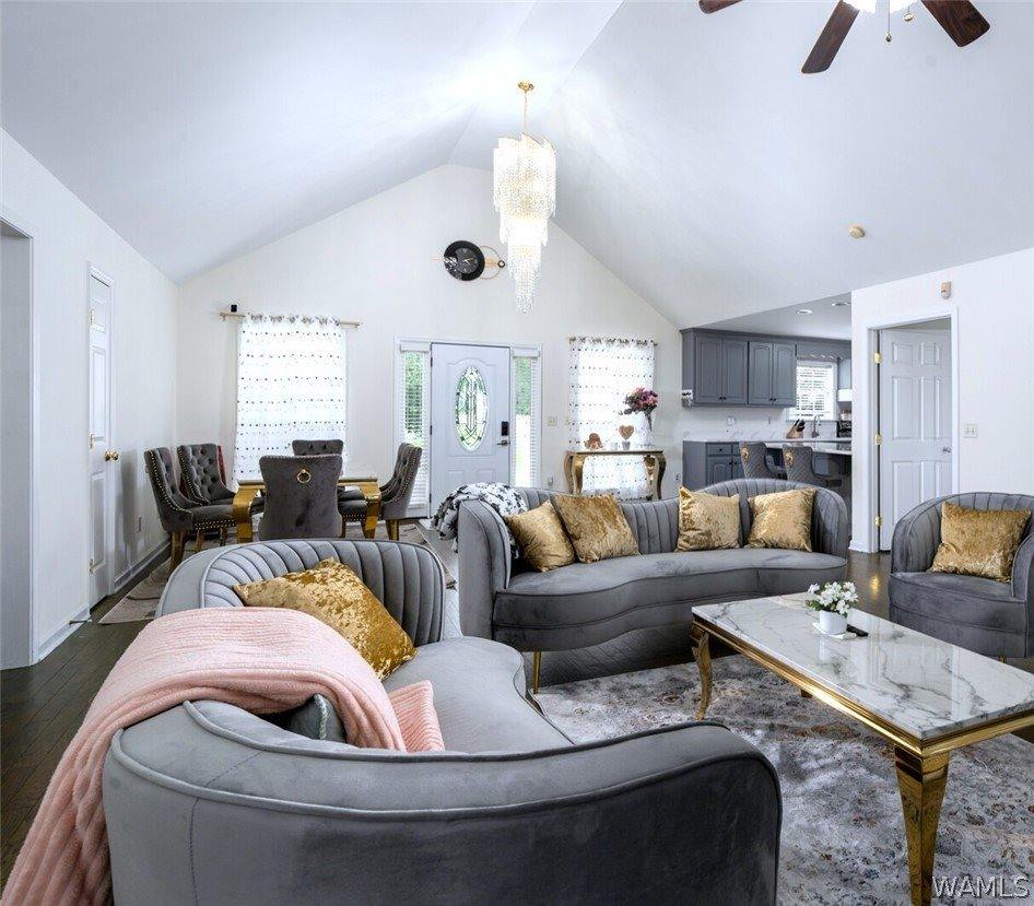 17020 Stonecliff Drive, Northport, AL 35475