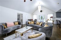 17020 Stonecliff Drive, Northport, AL 35475