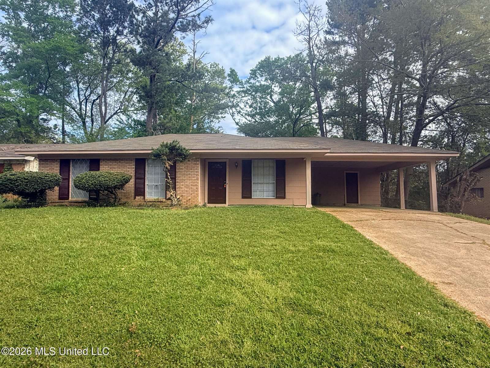 242 Shiloh Drive, Jackson, MS 39212