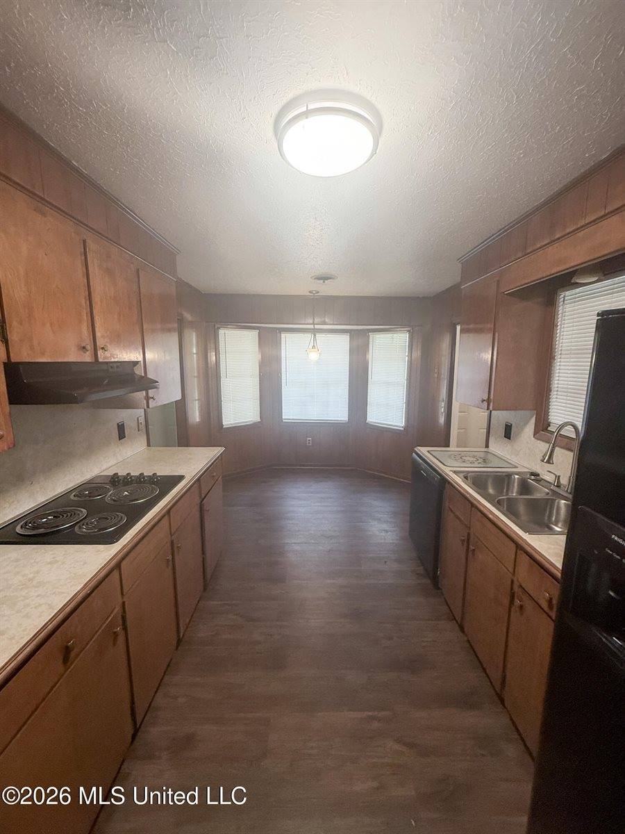 242 Shiloh Drive, Jackson, MS 39212