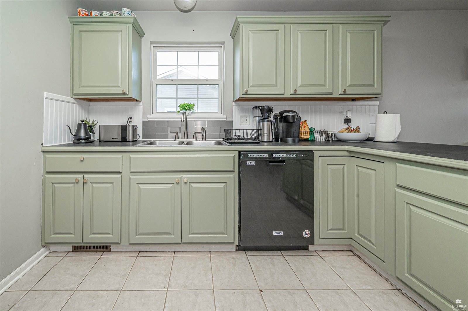 4044 Bald Eagle Drive, Manhattan, KS 66502