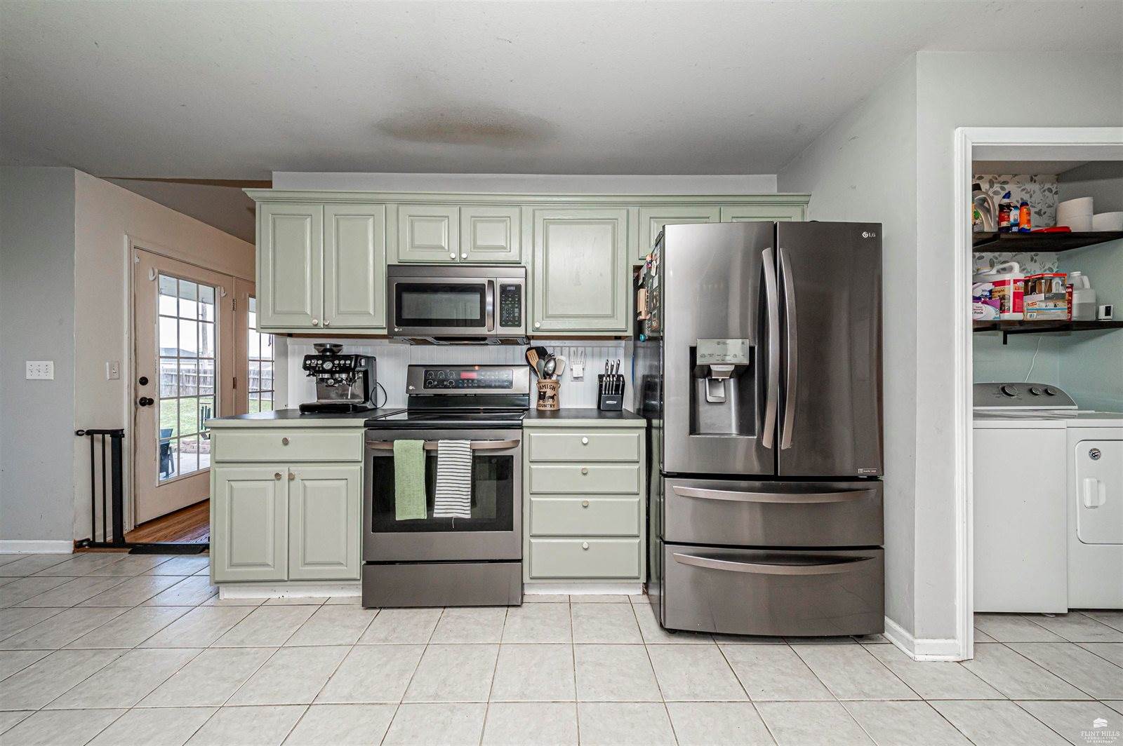 4044 Bald Eagle Drive, Manhattan, KS 66502