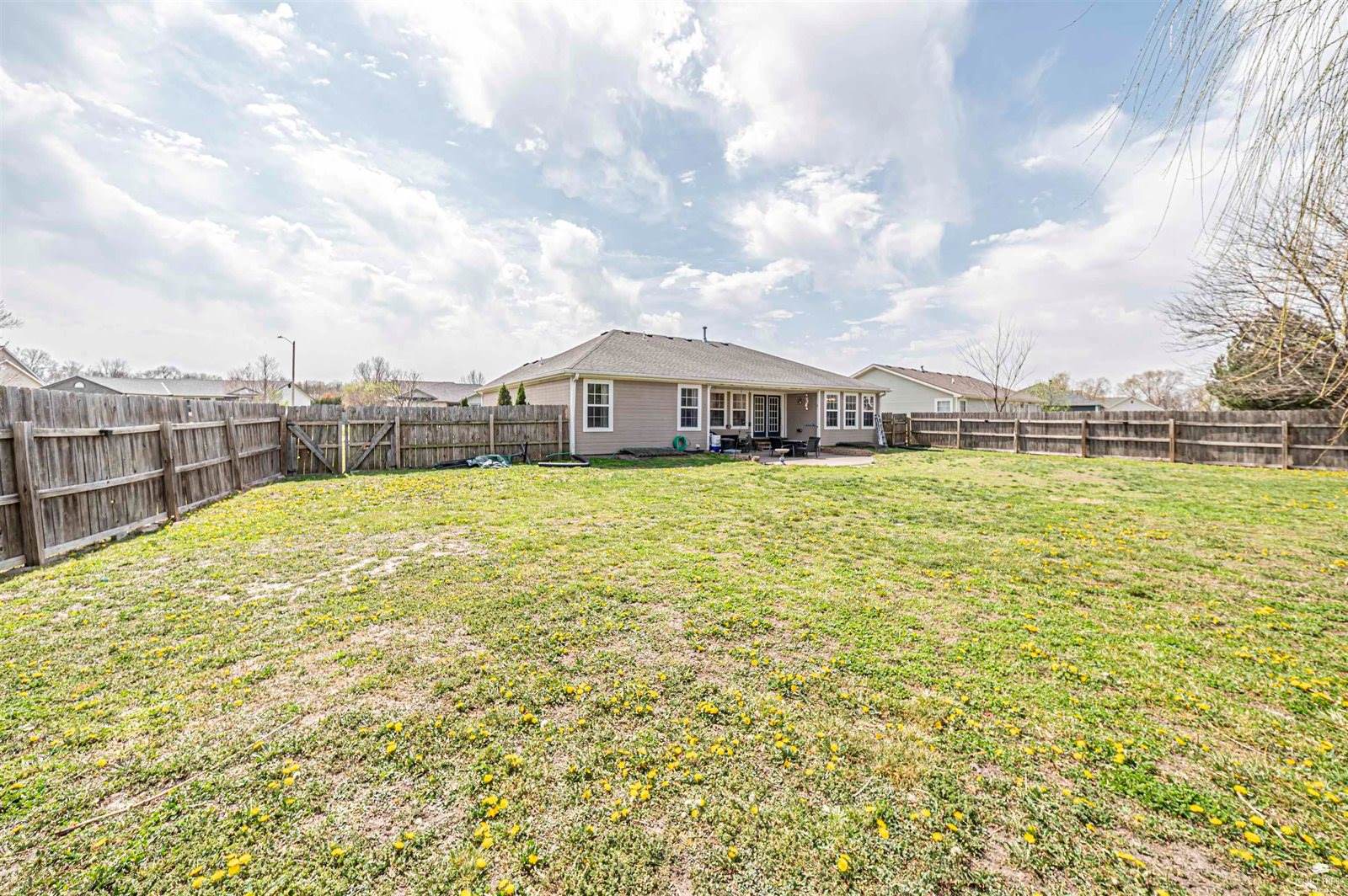 4044 Bald Eagle Drive, Manhattan, KS 66502
