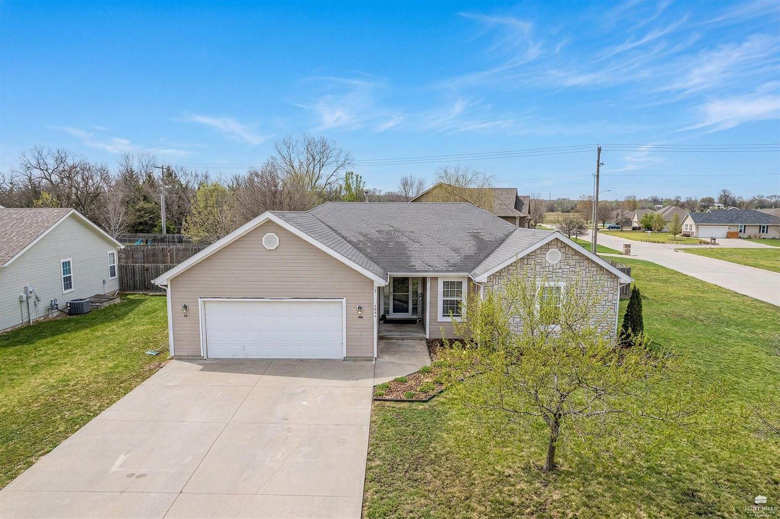 4044 Bald Eagle Drive, Manhattan, KS 66502