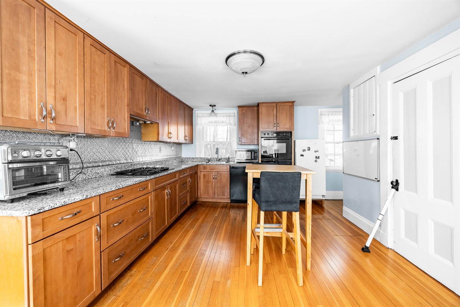 216 Center Street, Bangor, ME 04401