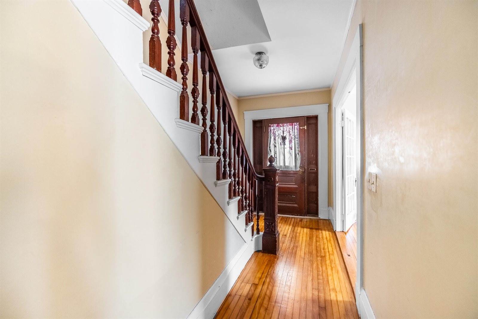 216 Center Street, Bangor, ME 04401