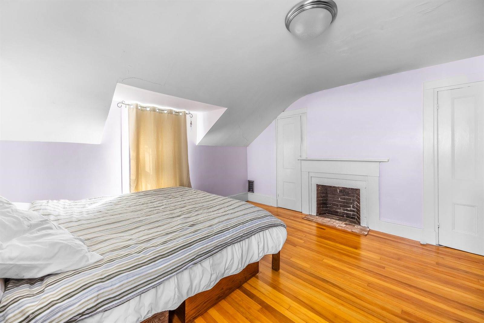 216 Center Street, Bangor, ME 04401