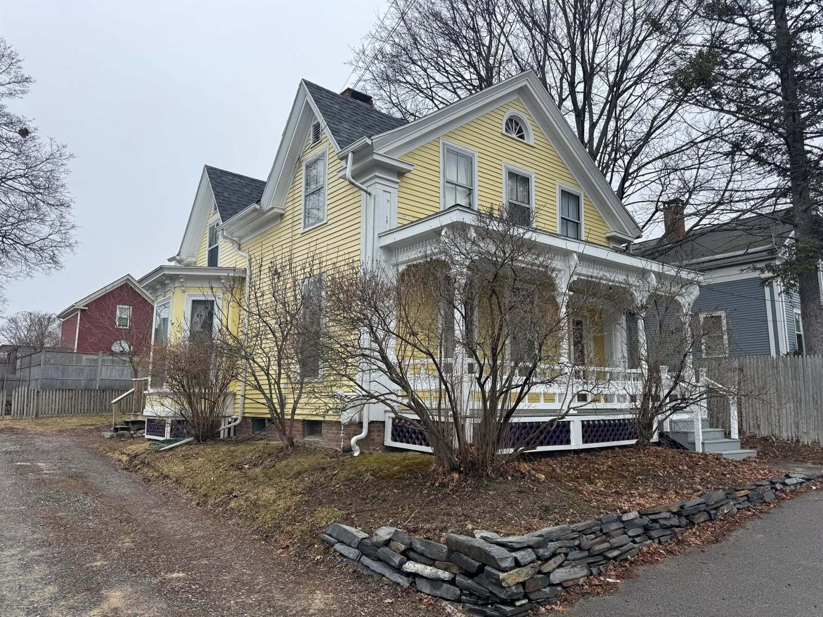 216 Center Street, Bangor, ME 04401