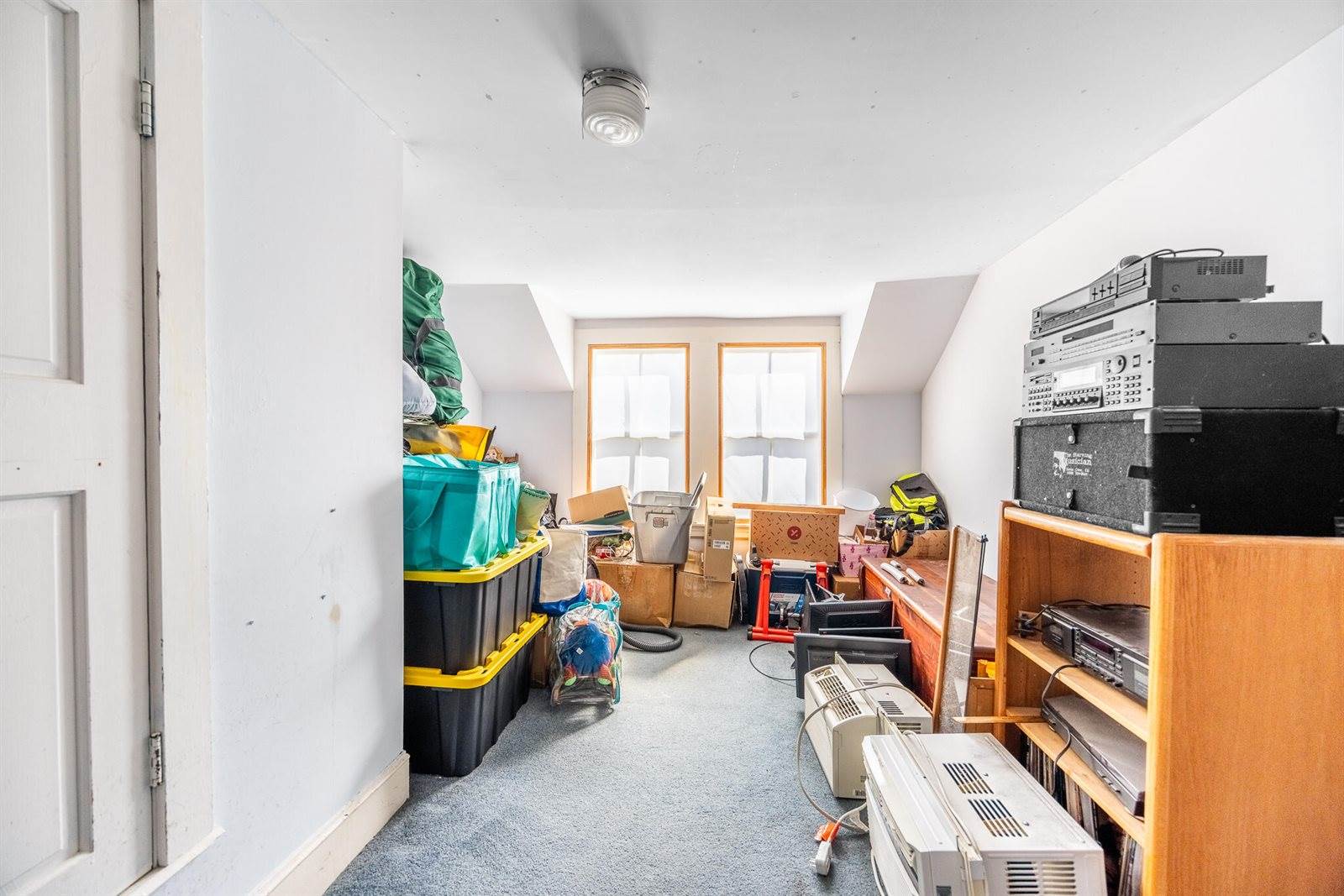 216 Center Street, Bangor, ME 04401