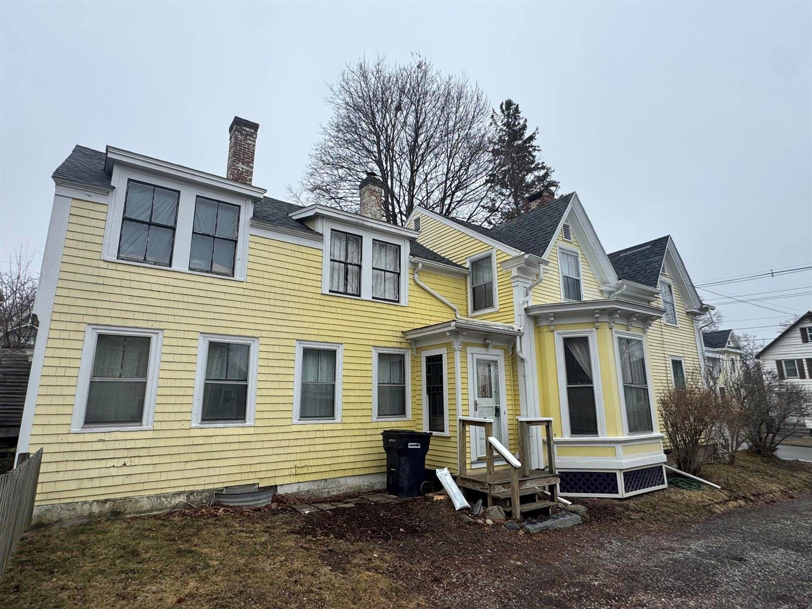 216 Center Street, Bangor, ME 04401