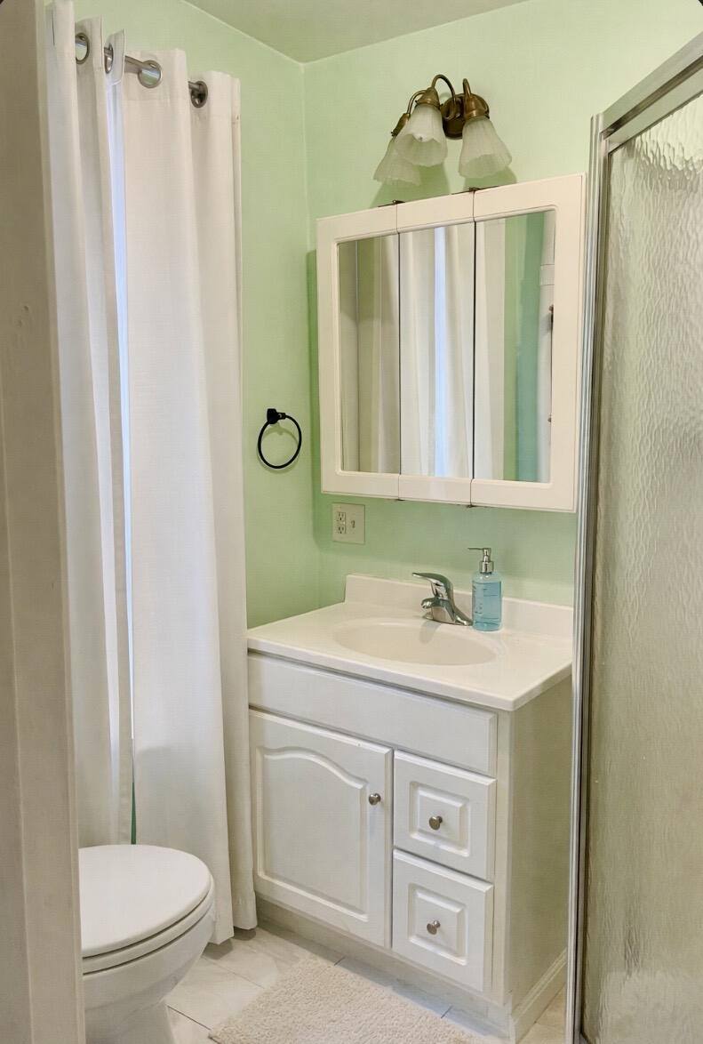 173 Main Street, Unity, ME 04988