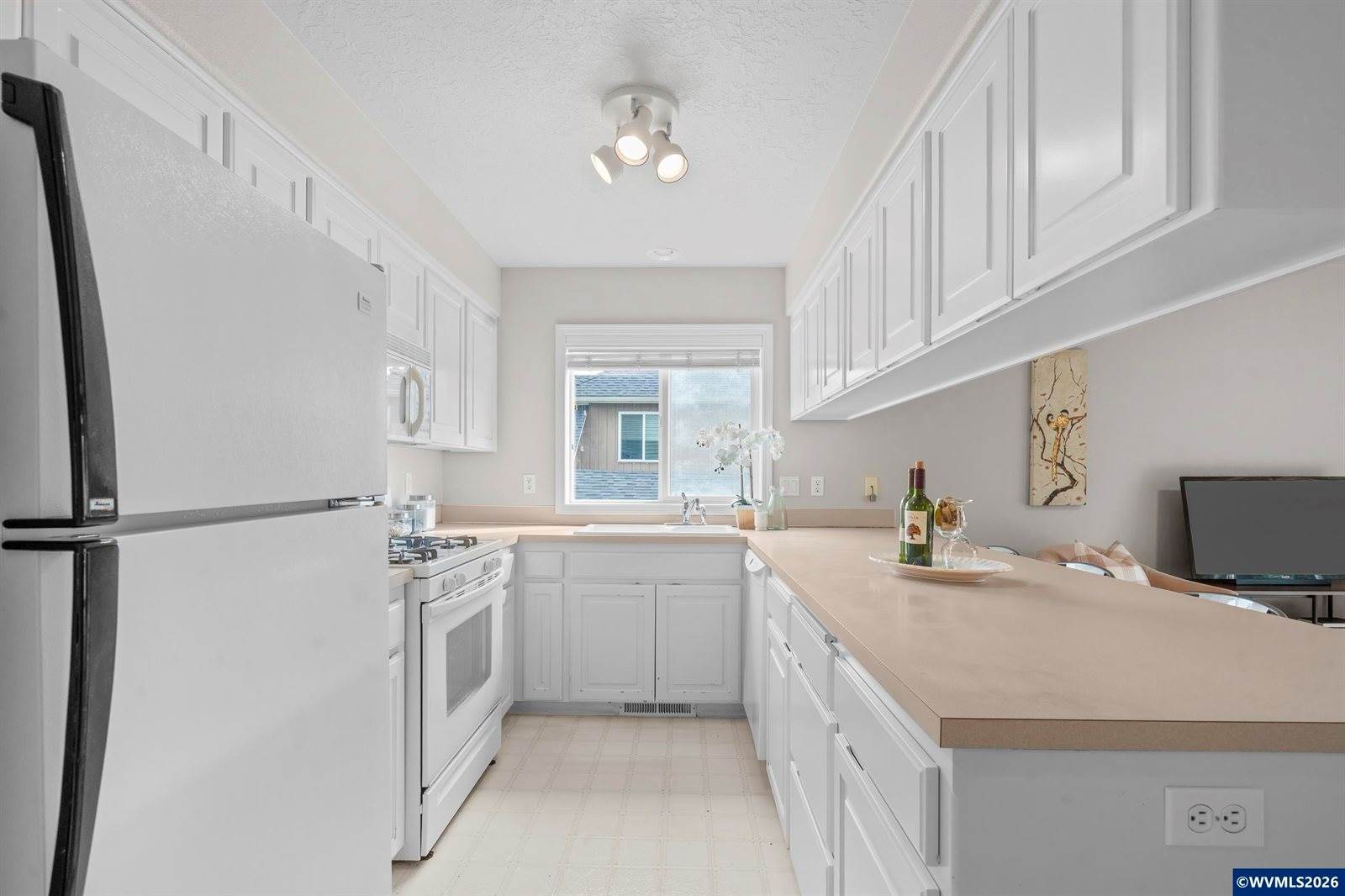 252 Carnelia St, Salem, OR 97306