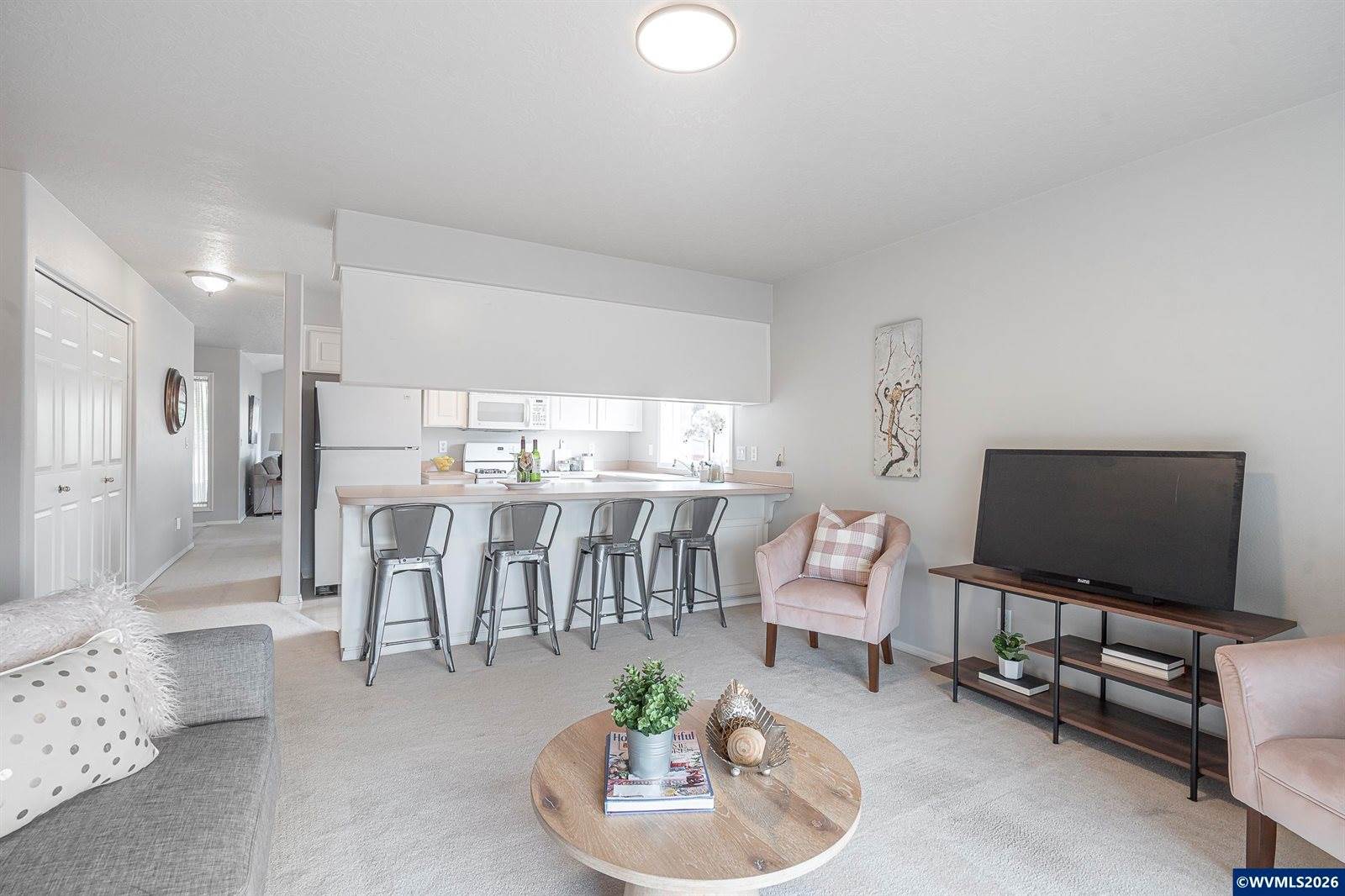 252 Carnelia St, Salem, OR 97306