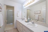 252 Carnelia St, Salem, OR 97306