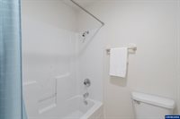 252 Carnelia St, Salem, OR 97306