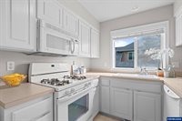 252 Carnelia St, Salem, OR 97306