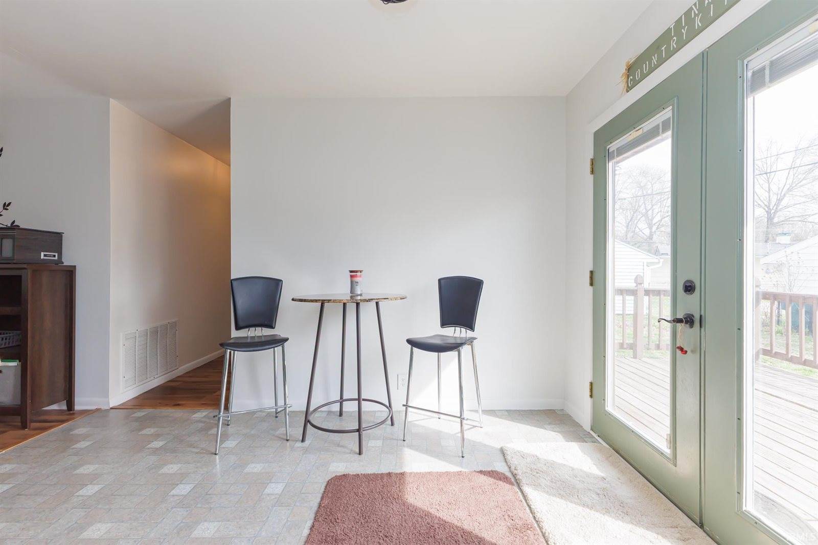 212 N Bittersweet Lane, Muncie, IN 47304