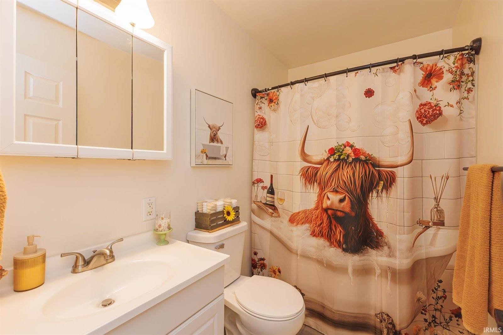 212 N Bittersweet Lane, Muncie, IN 47304