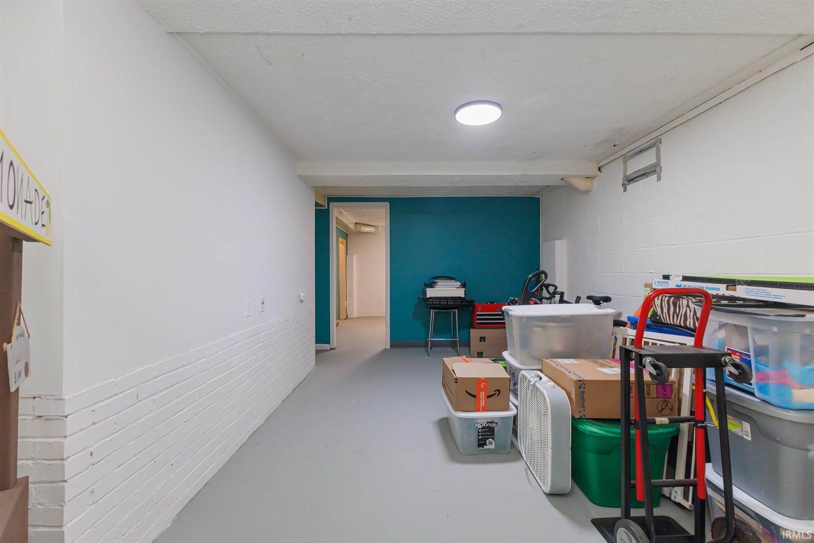 212 N Bittersweet Lane, Muncie, IN 47304