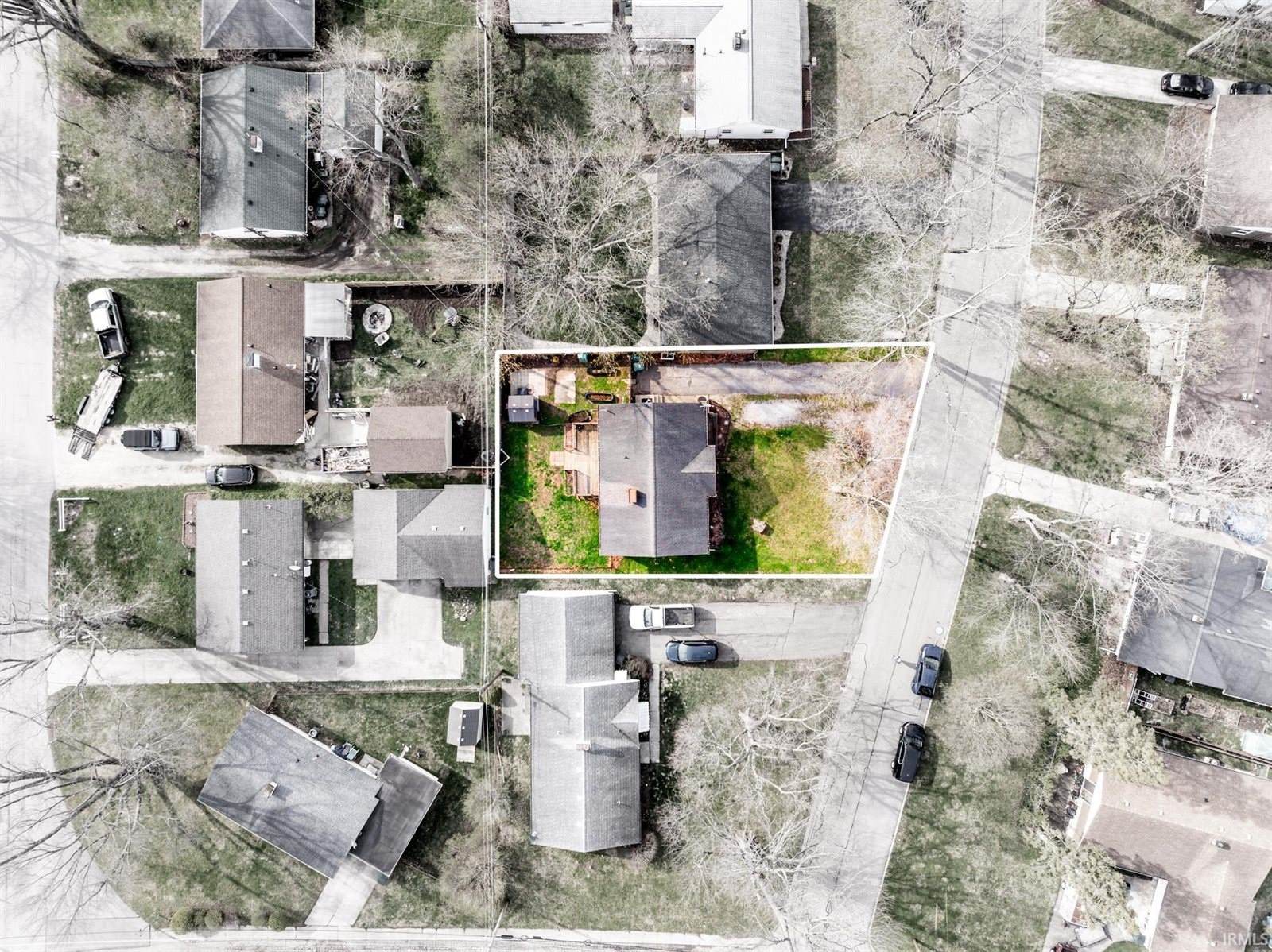 212 N Bittersweet Lane, Muncie, IN 47304