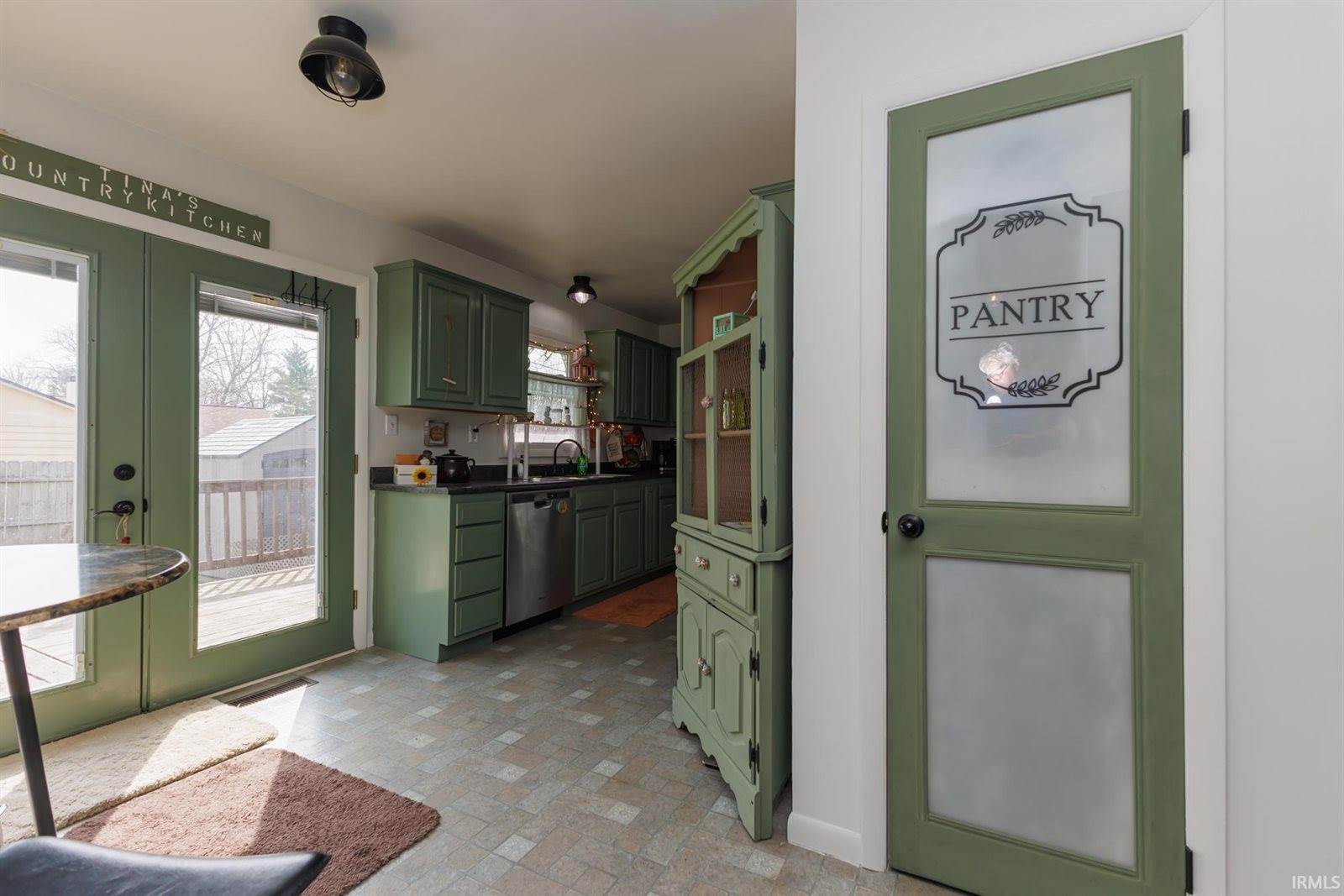 212 N Bittersweet Lane, Muncie, IN 47304