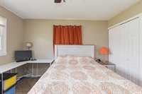 212 N Bittersweet Lane, Muncie, IN 47304