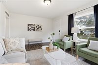 7930 SE Overland St, Milwaukie, OR 97222