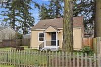 7930 SE Overland St, Milwaukie, OR 97222