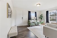 7930 SE Overland St, Milwaukie, OR 97222