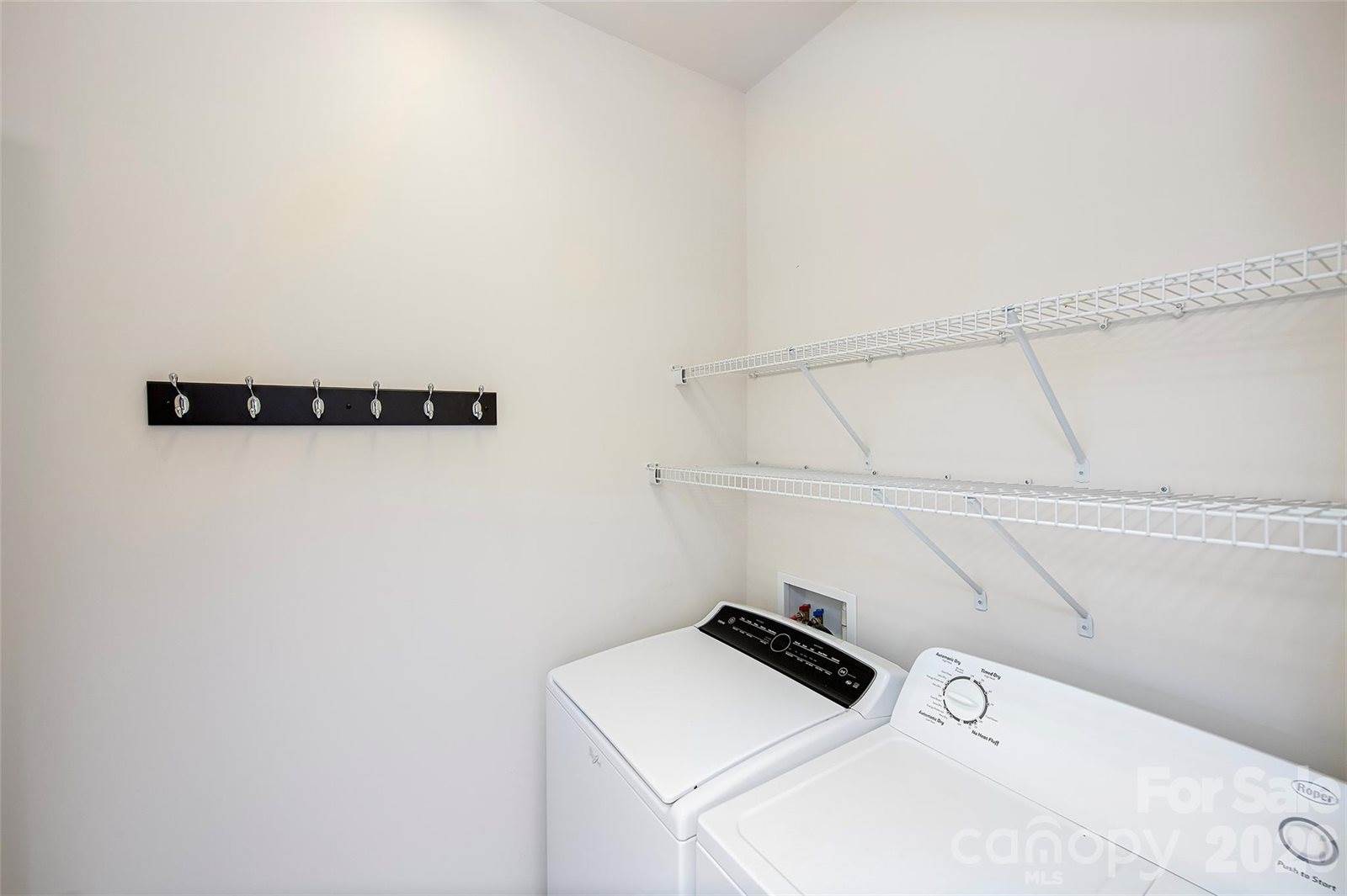 921 Lily Magnolia Court, Fort Mill, SC 29707