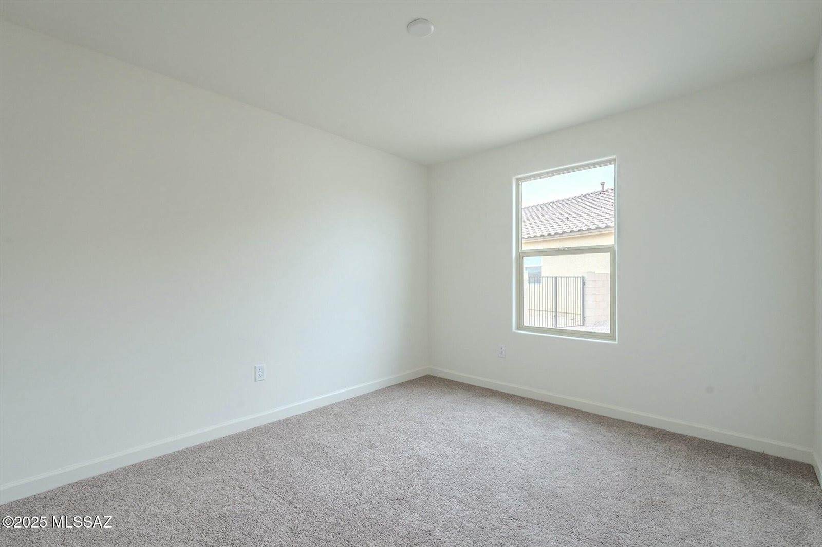 6575 West Camino Pizarro, Tucson, AZ 85757