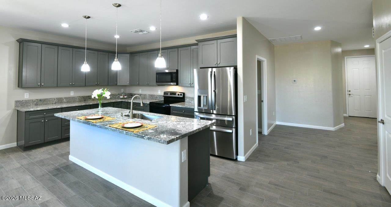 1091 North Vail View Road, Vail, AZ 85641