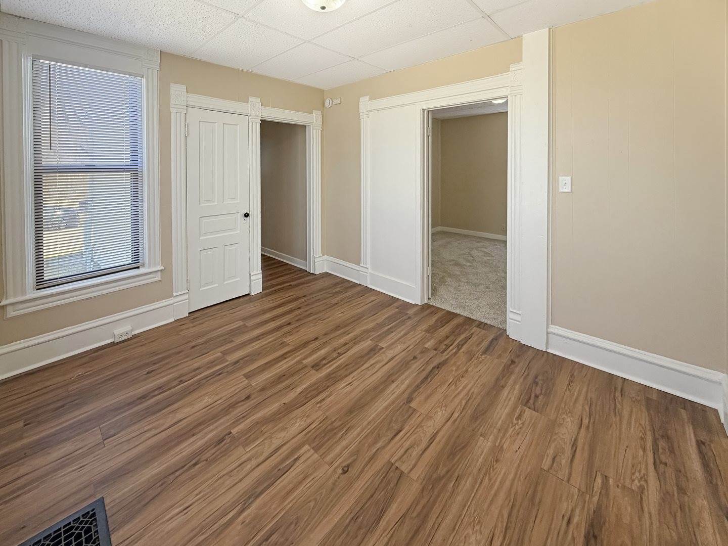 407 East Winneshiek Street, Freeport, IL 61032