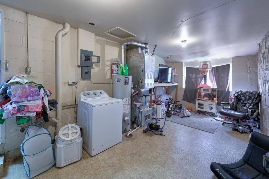 1010 Menor St, Winfield, KS 67156