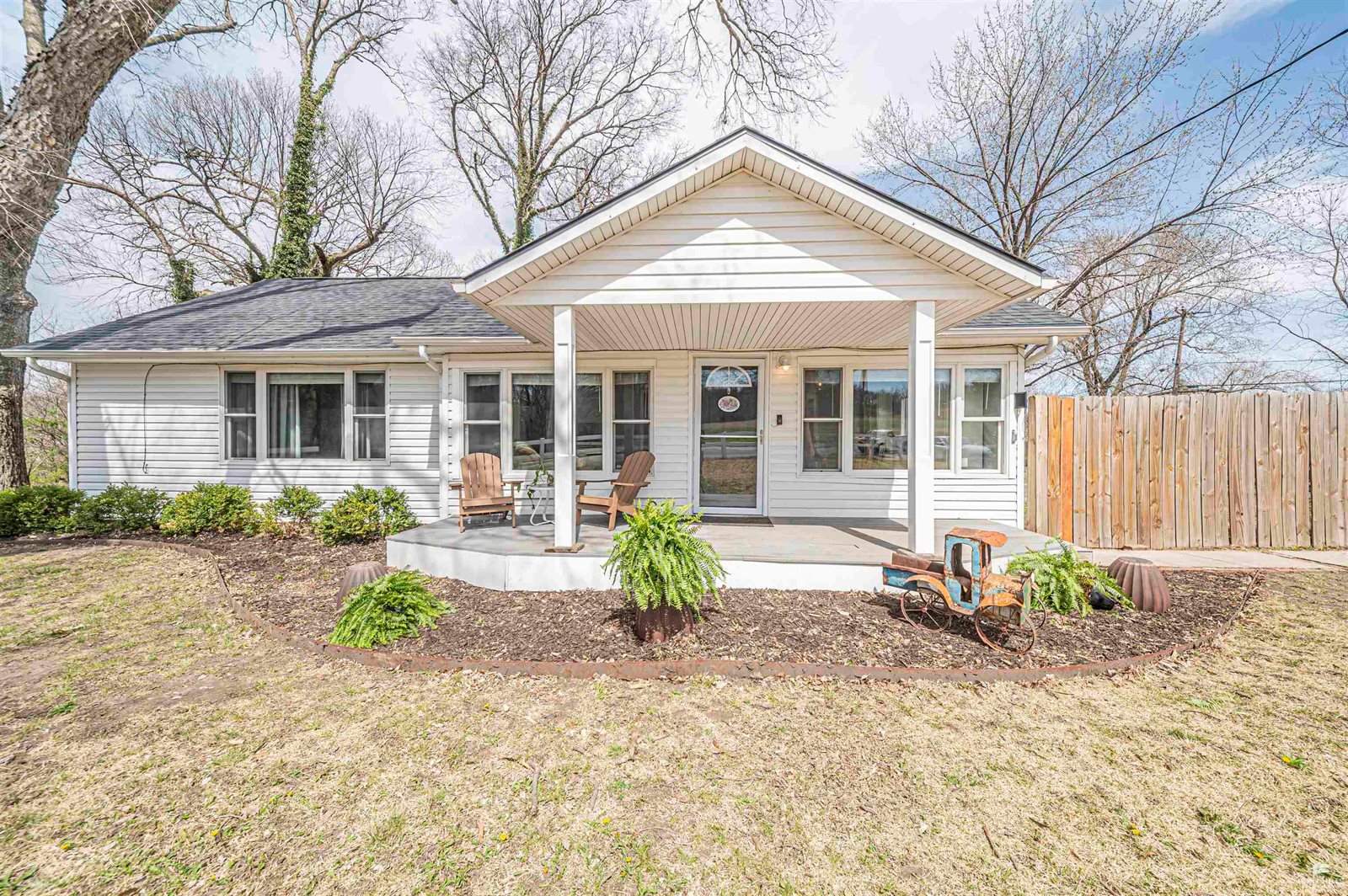 1414 Rucker, Junction City, KS 66441