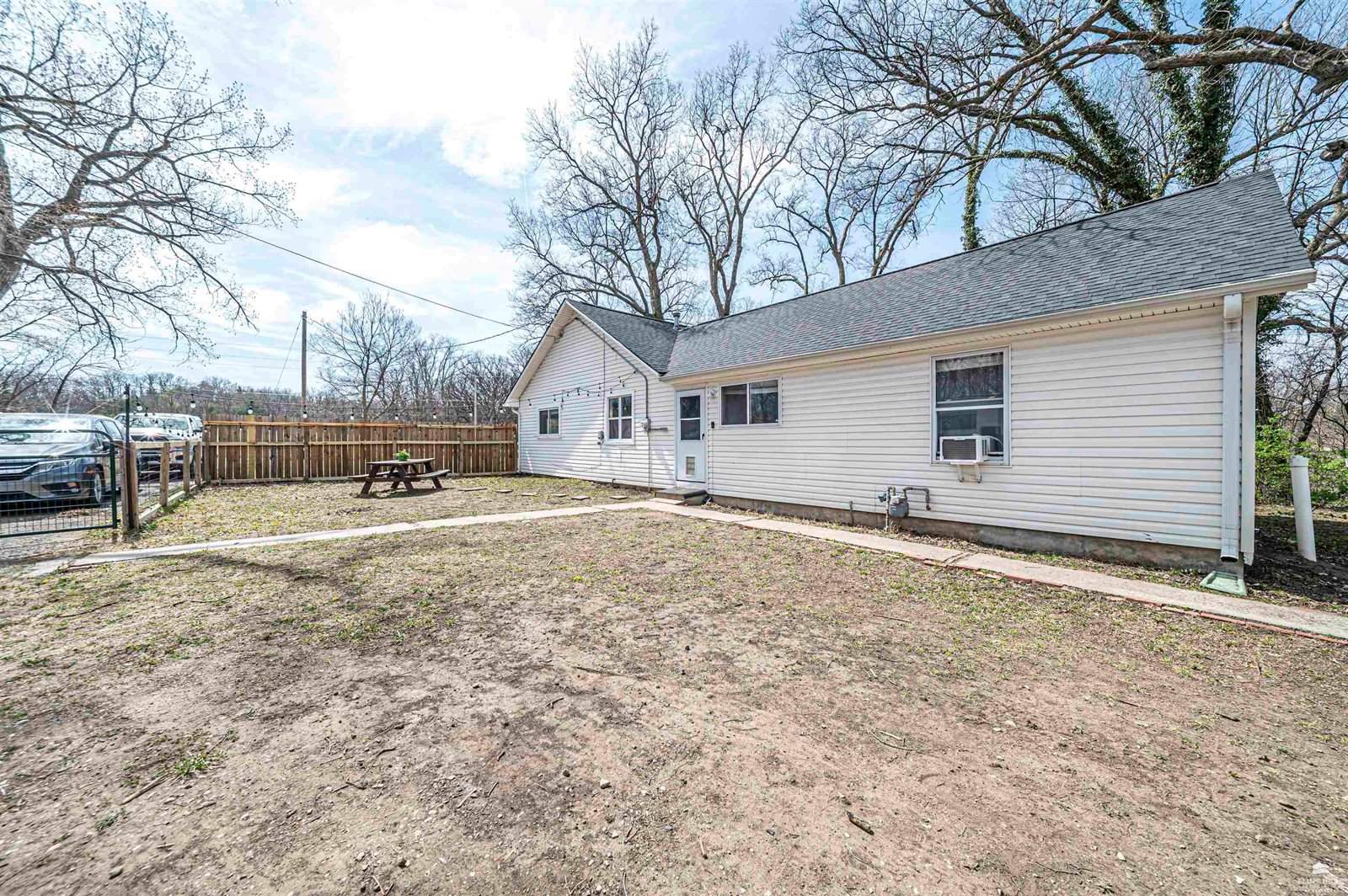 1414 Rucker, Junction City, KS 66441