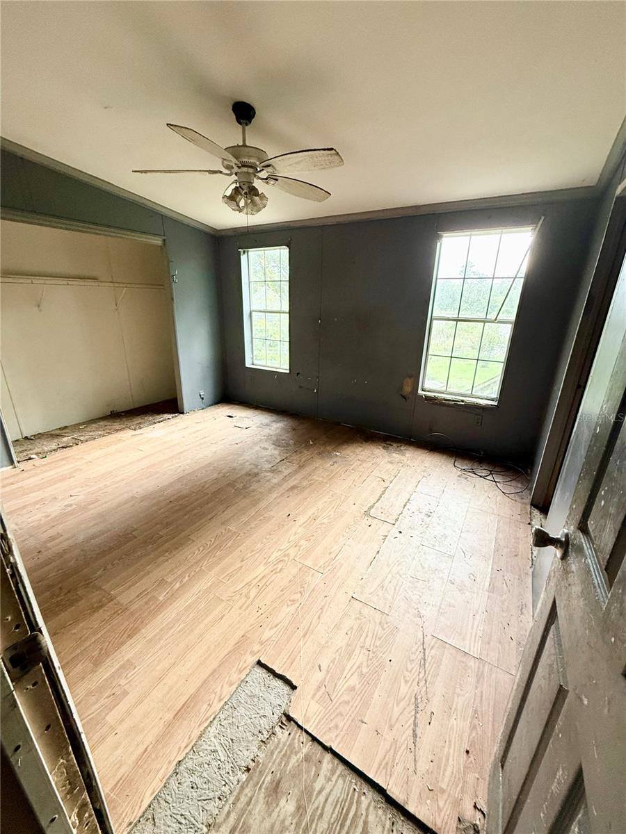 5756 NE 165th Terrace Road, Silver Springs, FL 34488