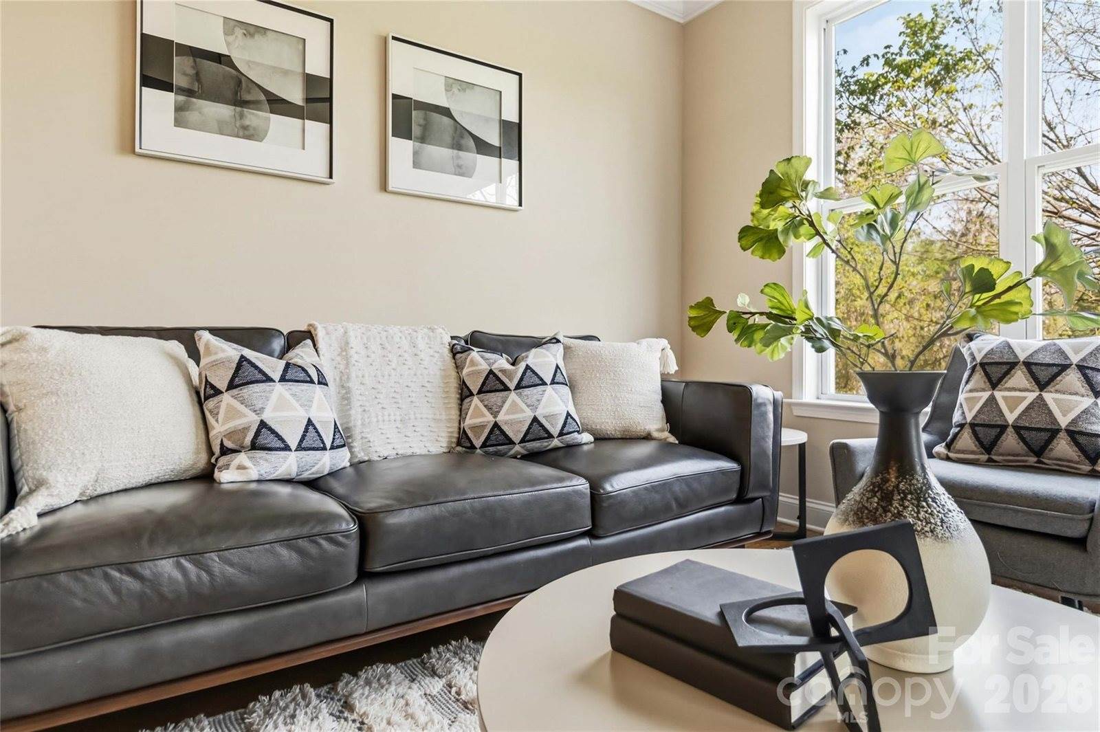 1000 East Woodlawn Road, Charlotte, NC 28209