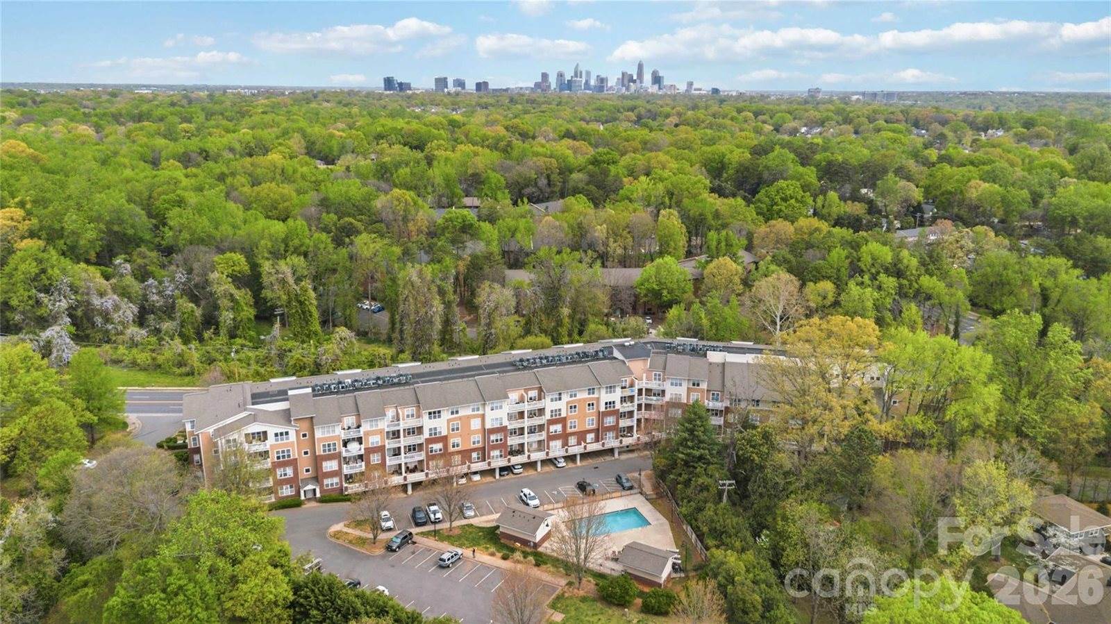 1000 East Woodlawn Road, Charlotte, NC 28209