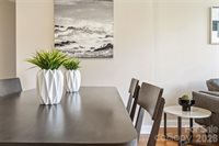 1000 East Woodlawn Road, Charlotte, NC 28209