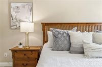 1000 East Woodlawn Road, Charlotte, NC 28209