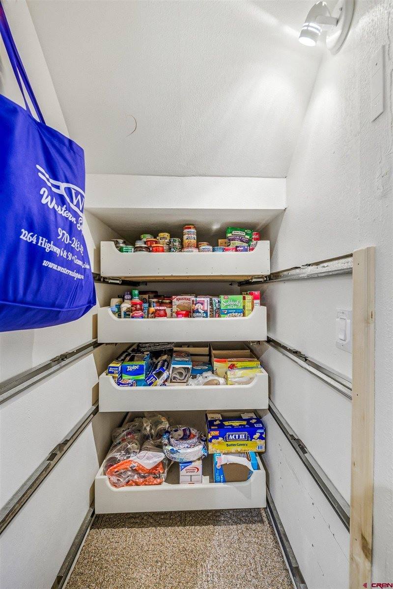 200 Lake Road, Cimarron, CO 81220